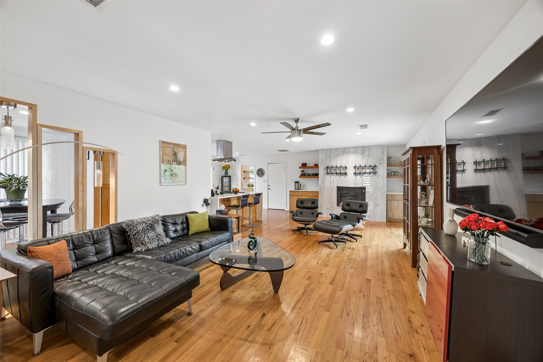 804 S Weatherred Drive Richardson TX 75080