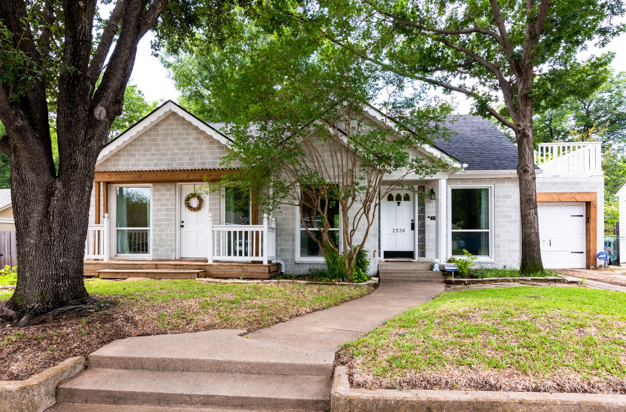 2536 Yucca Avenue Fort Worth TX 76111