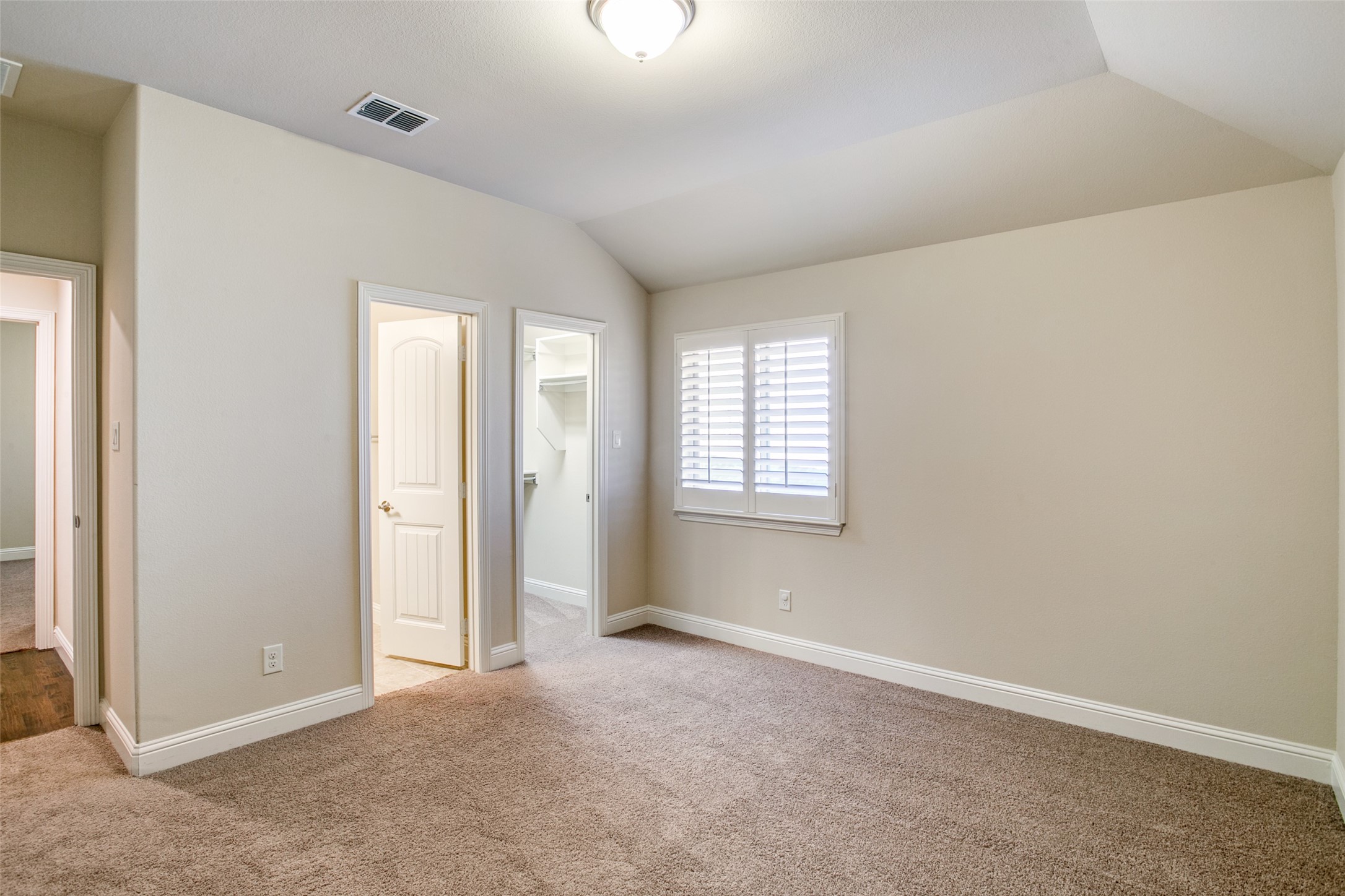 631 Creekway Drive Irving TX 75039