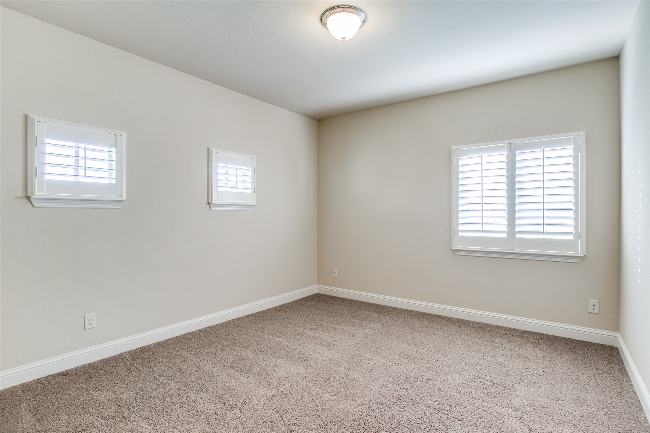 631 Creekway Drive Irving TX 75039