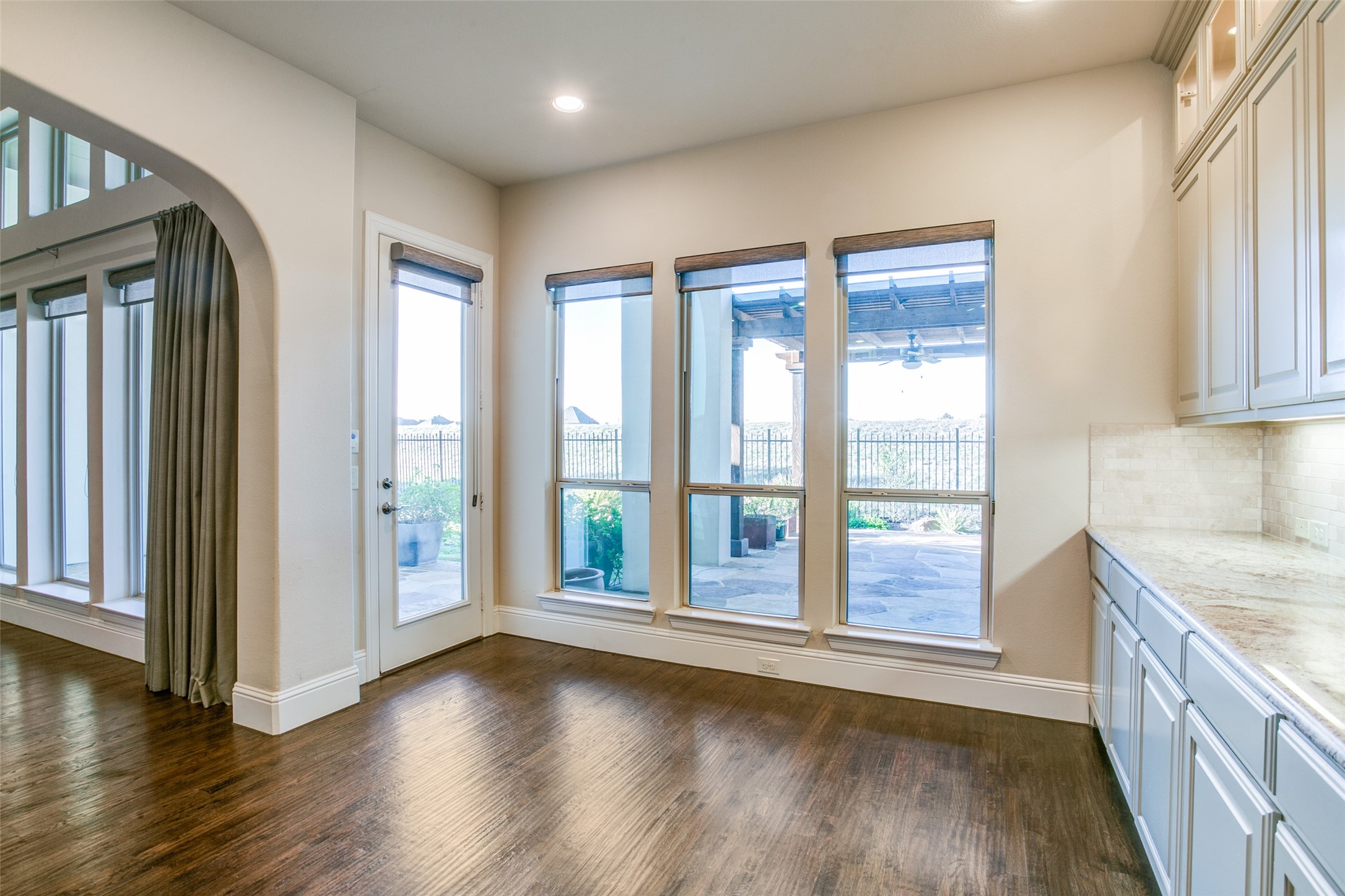 631 Creekway Drive Irving TX 75039