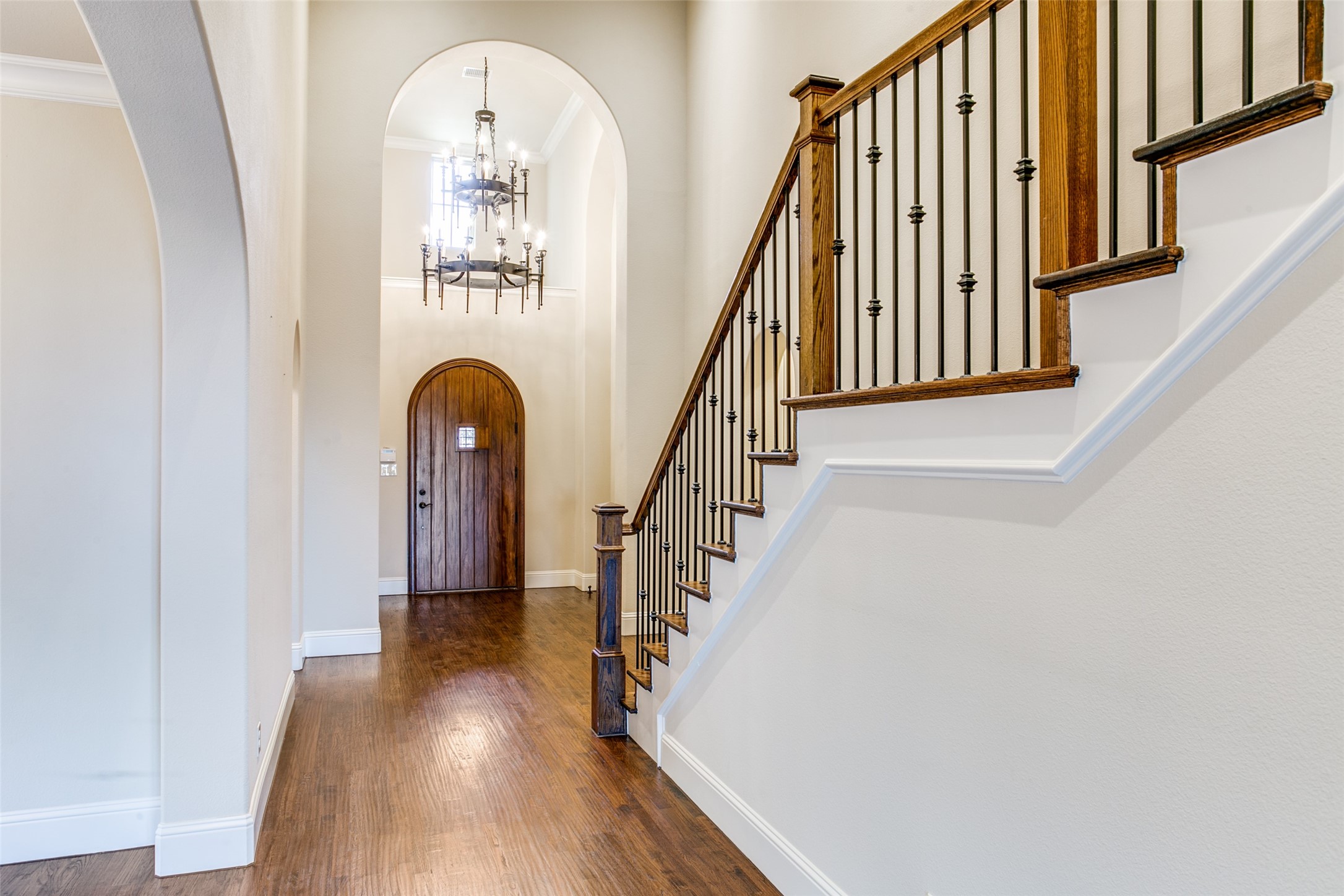 631 Creekway Drive Irving TX 75039