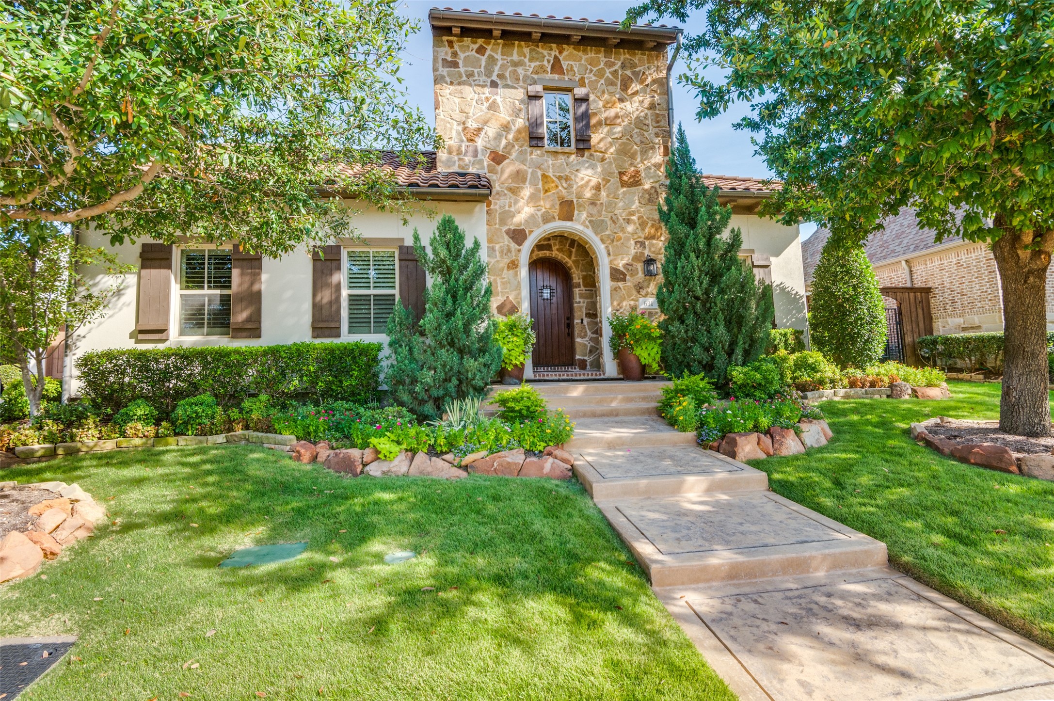 631 Creekway Drive Irving TX 75039