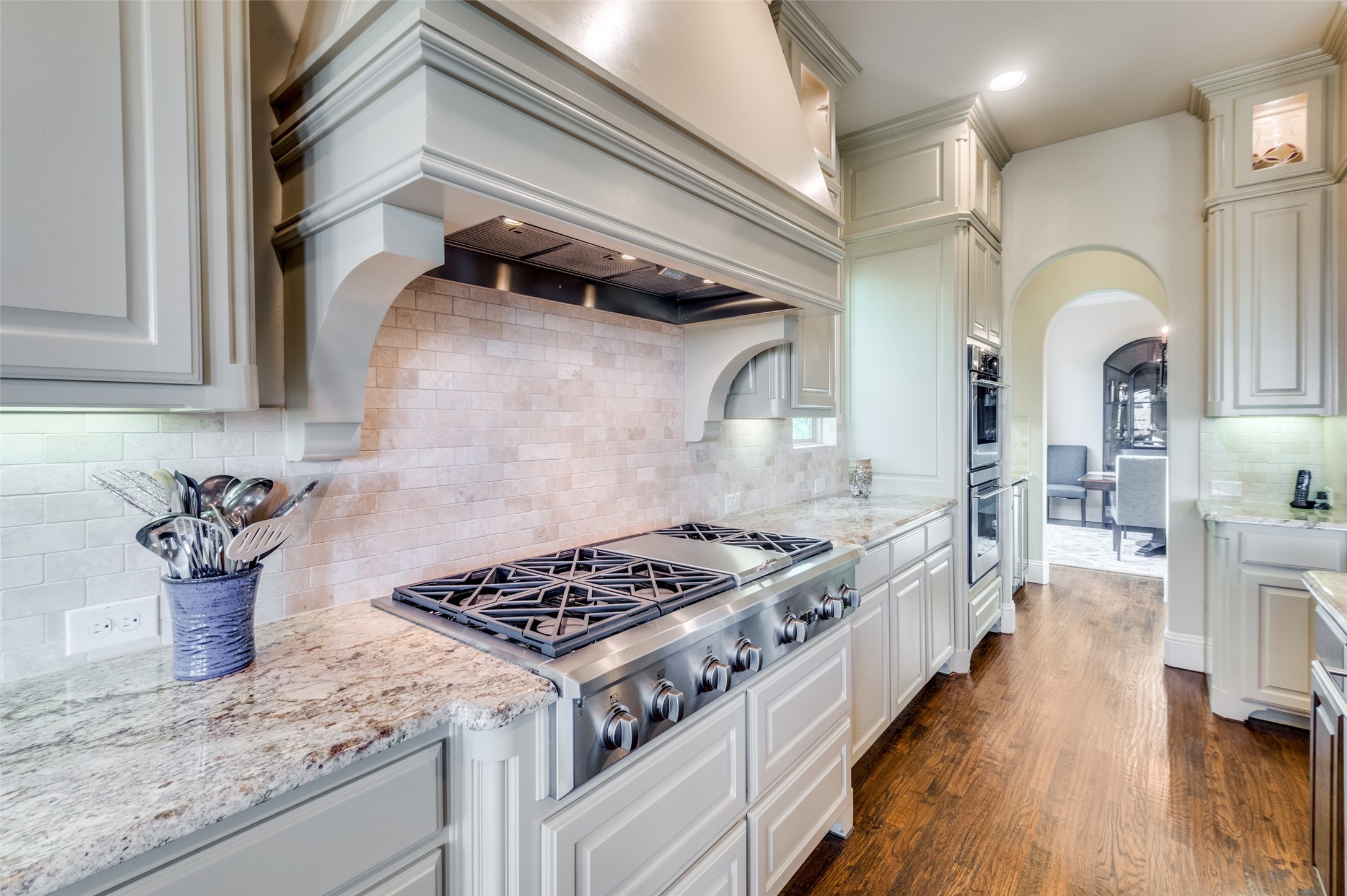 631 Creekway Drive Irving TX 75039