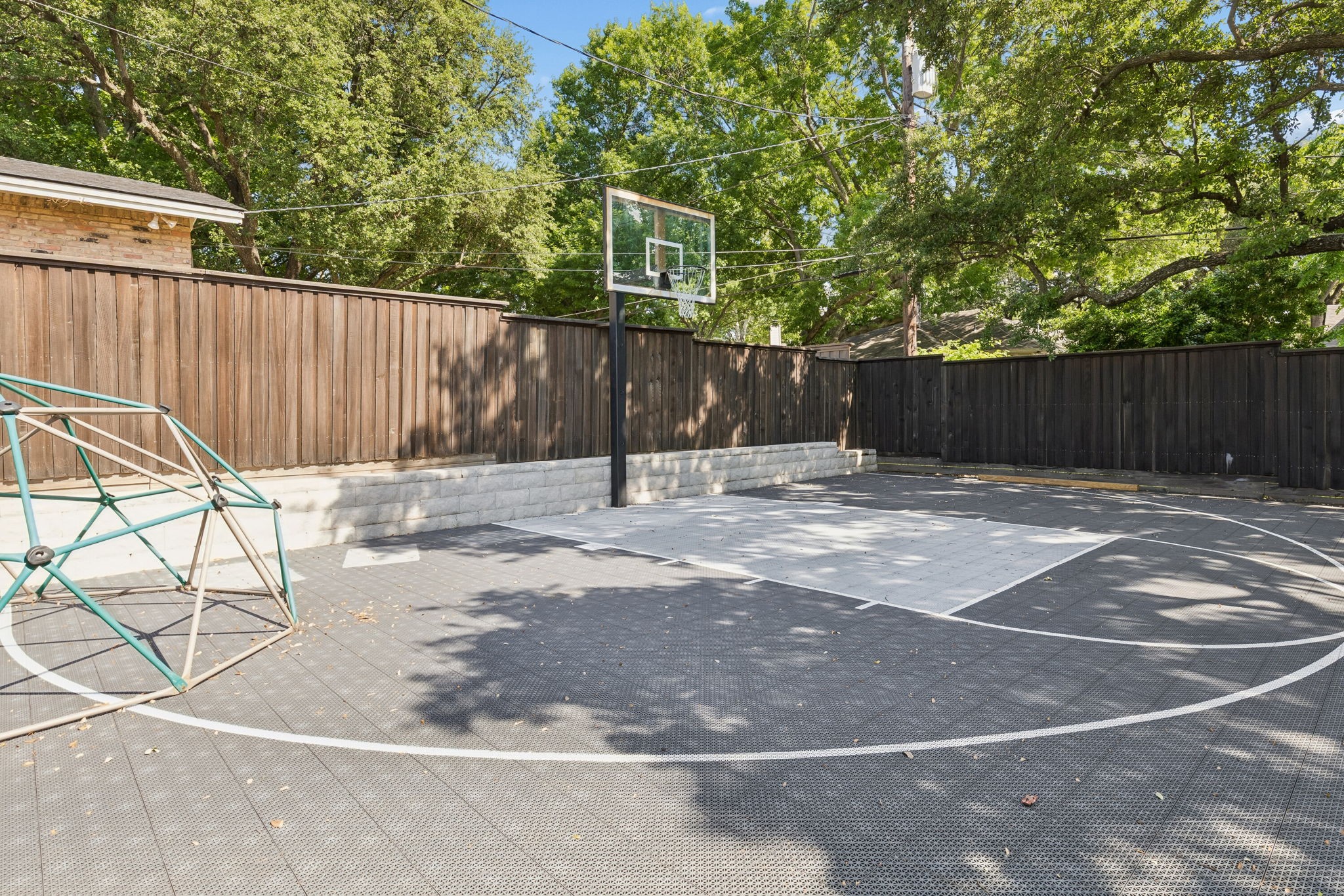 7424 Stonecrest Drive Dallas TX 75254