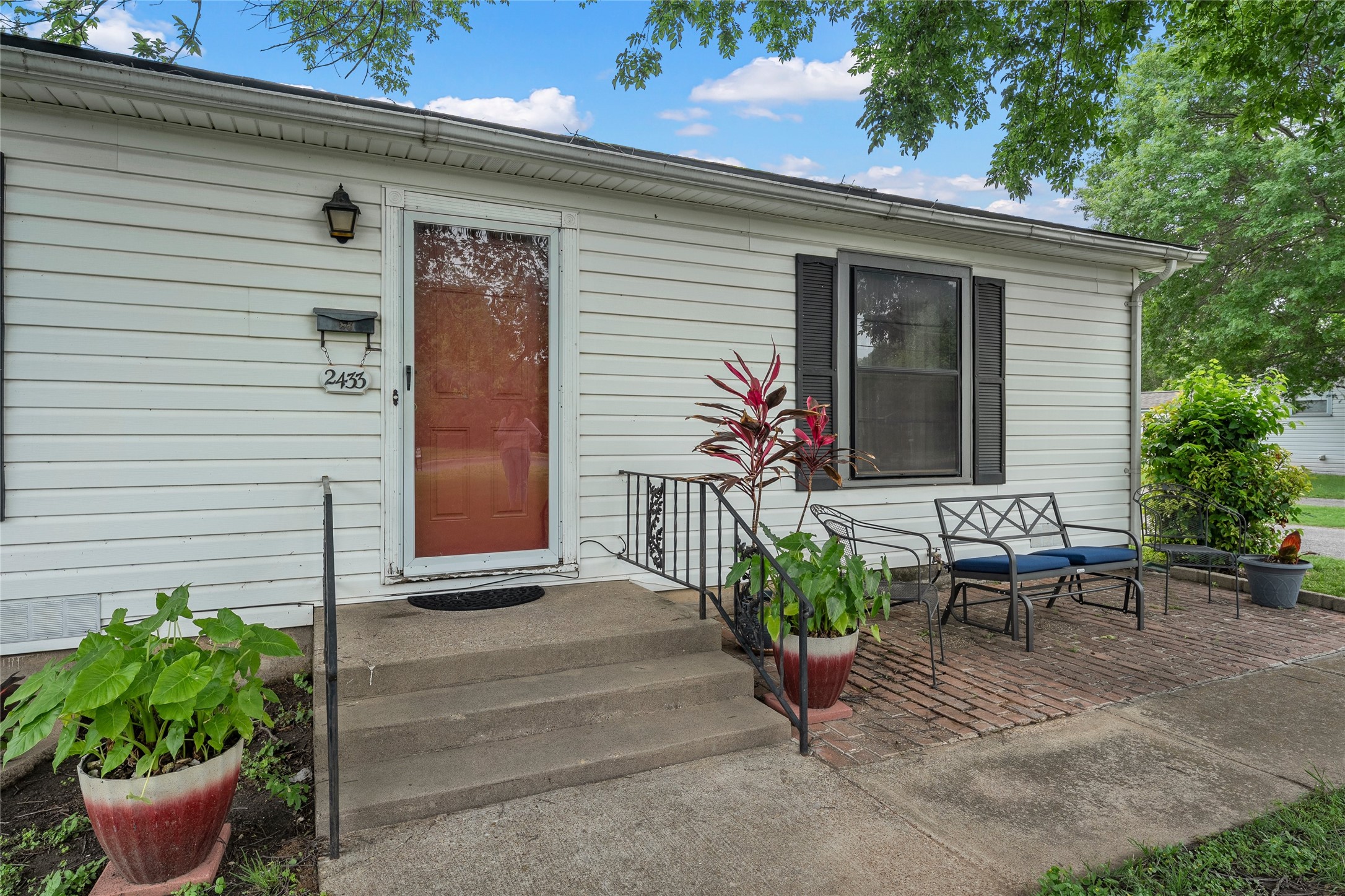 2433 N 42nd Street Waco TX 76710