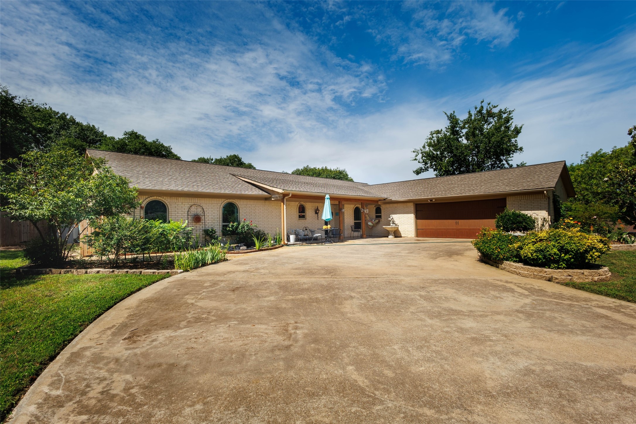 7725 Woodside Hill Fort Worth TX 76179