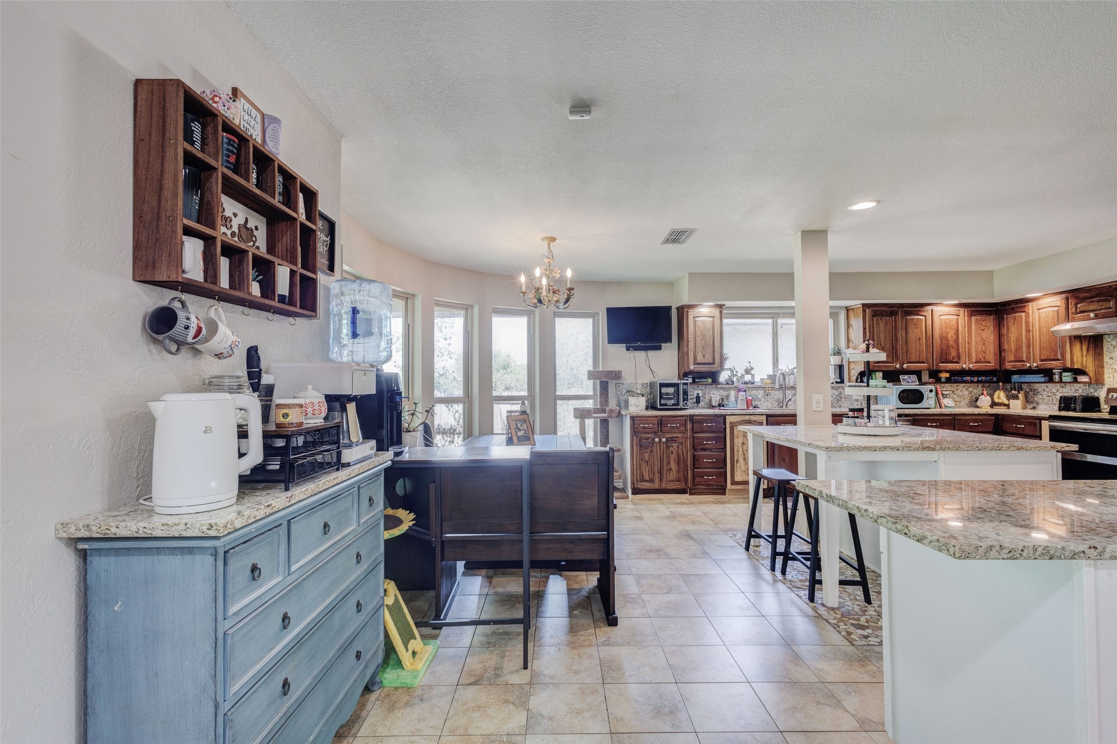 7725 Woodside Hill Fort Worth TX 76179