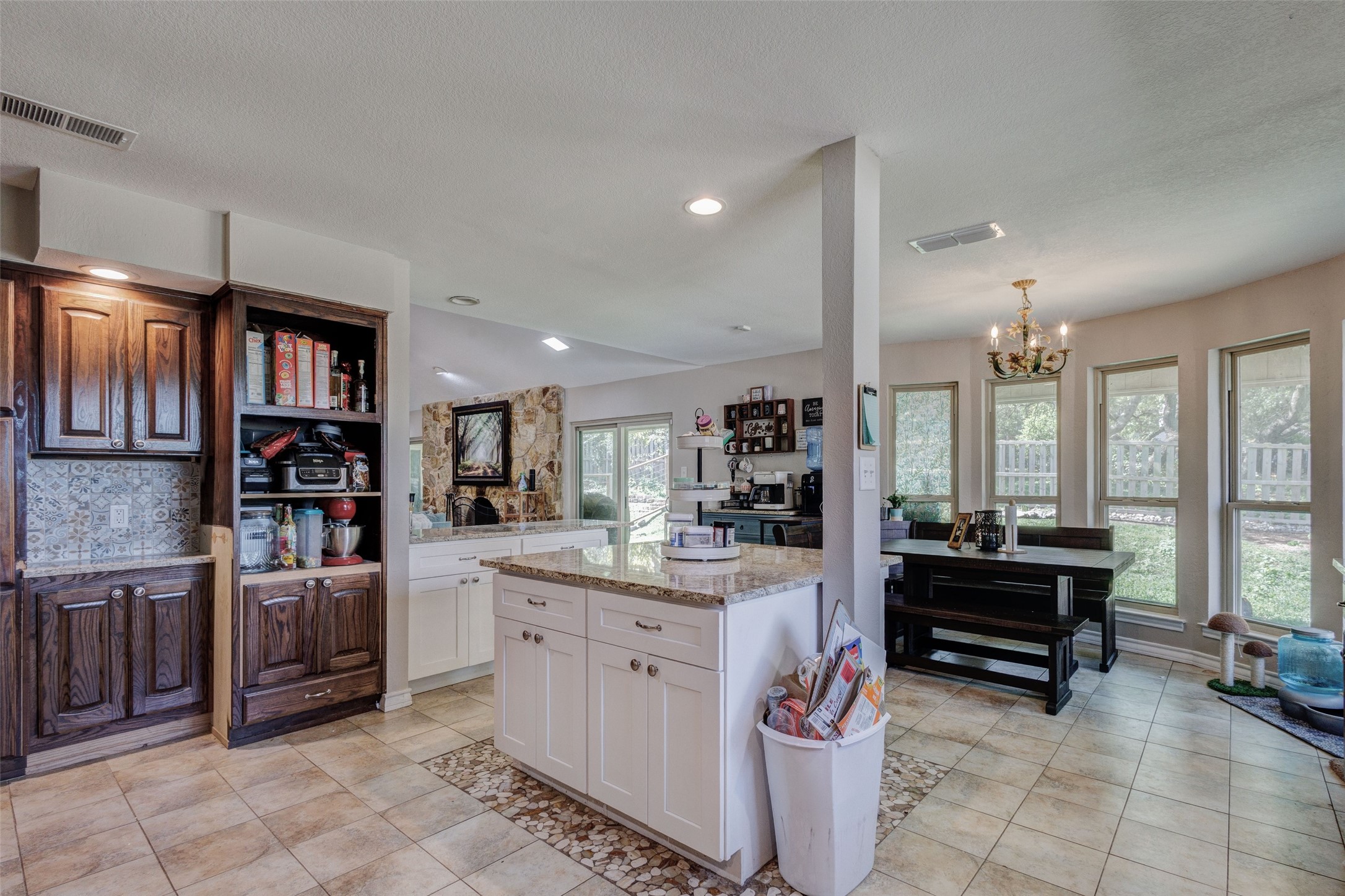 7725 Woodside Hill Fort Worth TX 76179