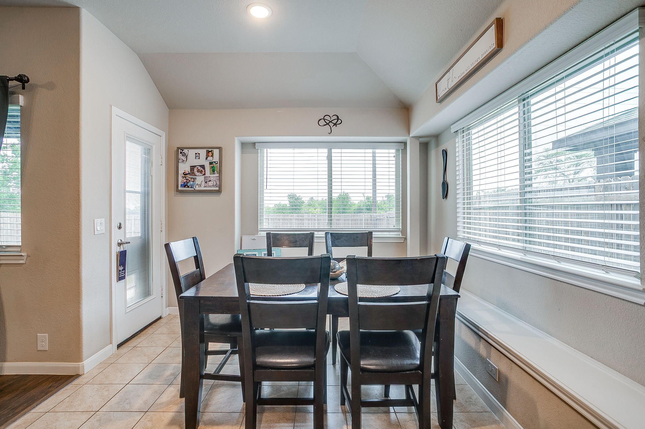 1004 Fairfax Drive Godley TX 76044