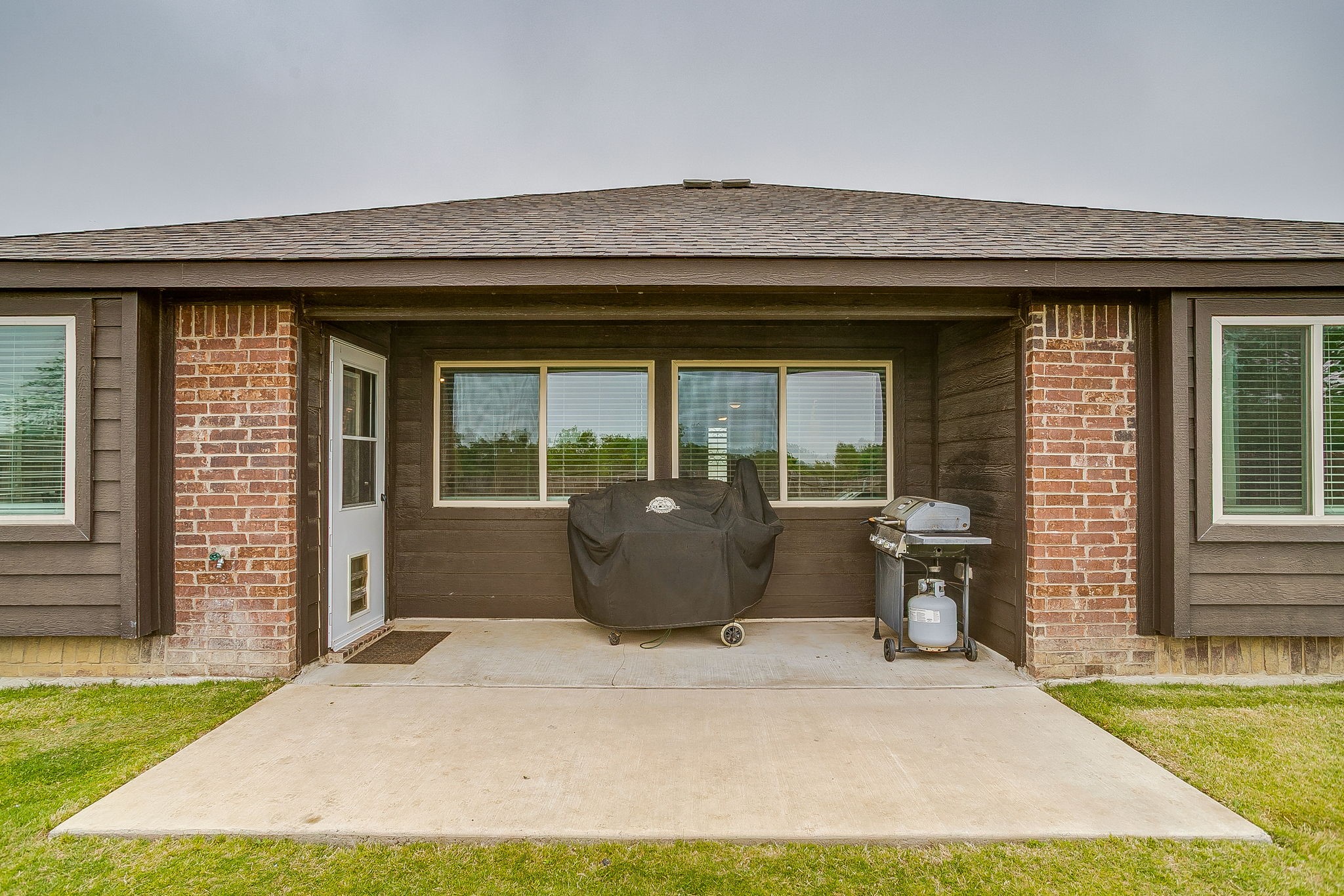 1004 Fairfax Drive Godley TX 76044