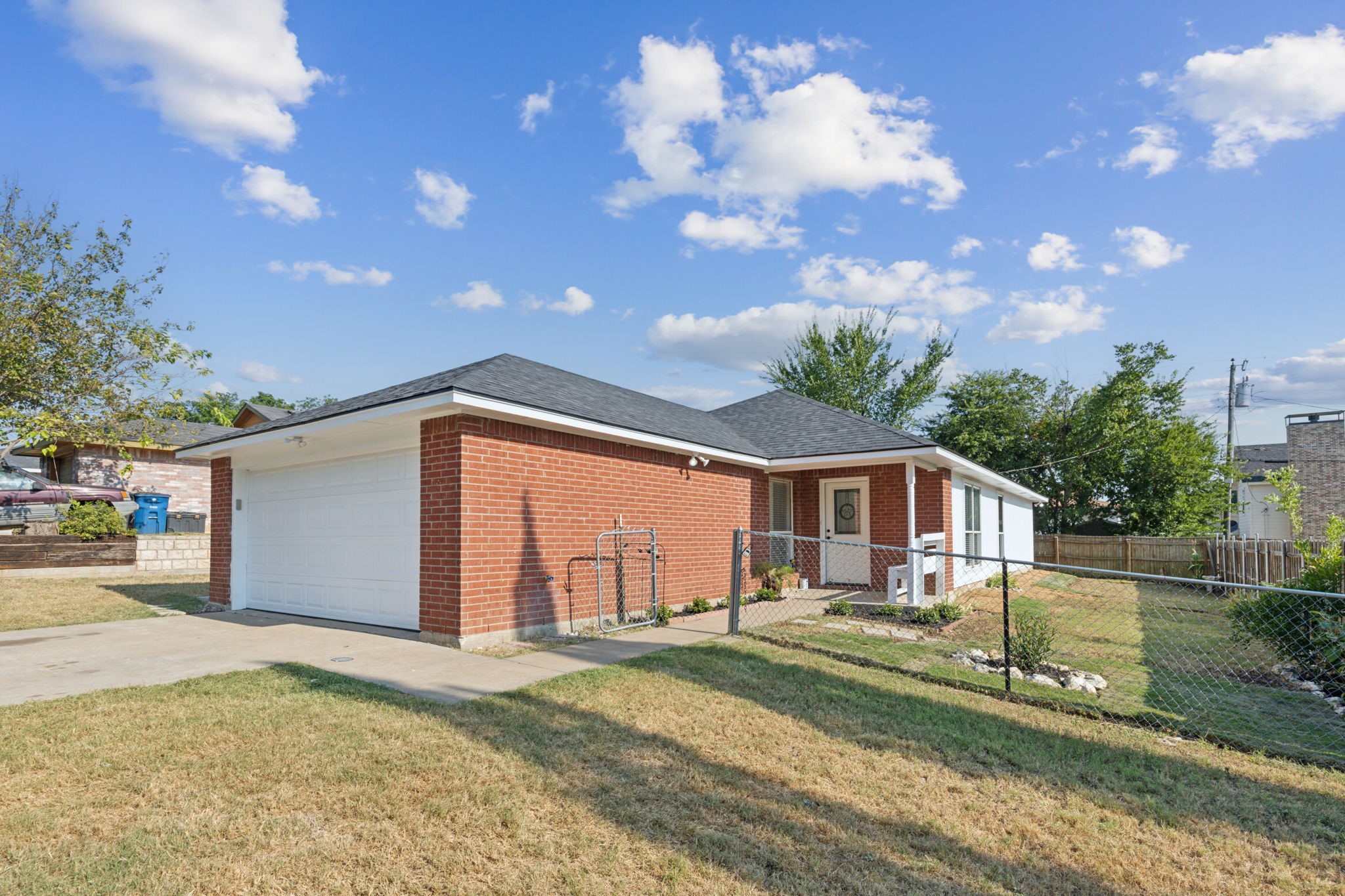 4468 Brandon Street Dallas TX 75211