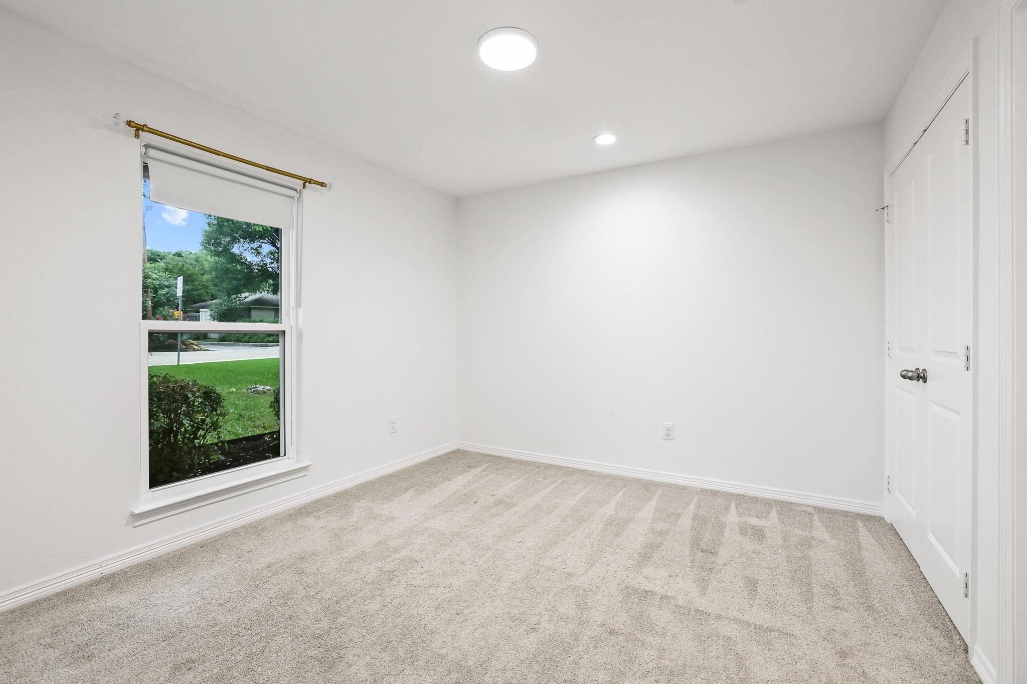 7668 La Cosa Drive Dallas TX 75248