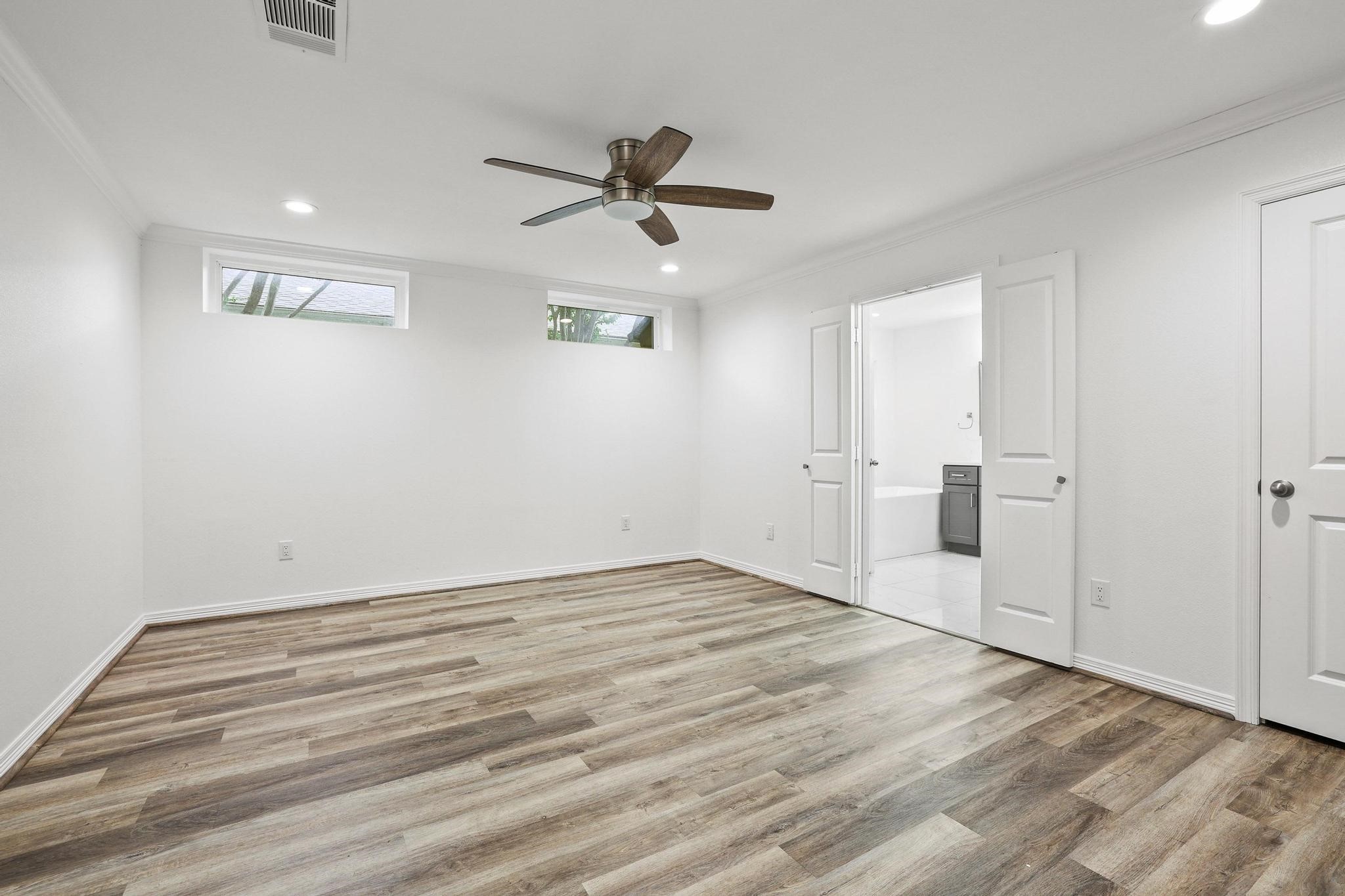 7668 La Cosa Drive Dallas TX 75248