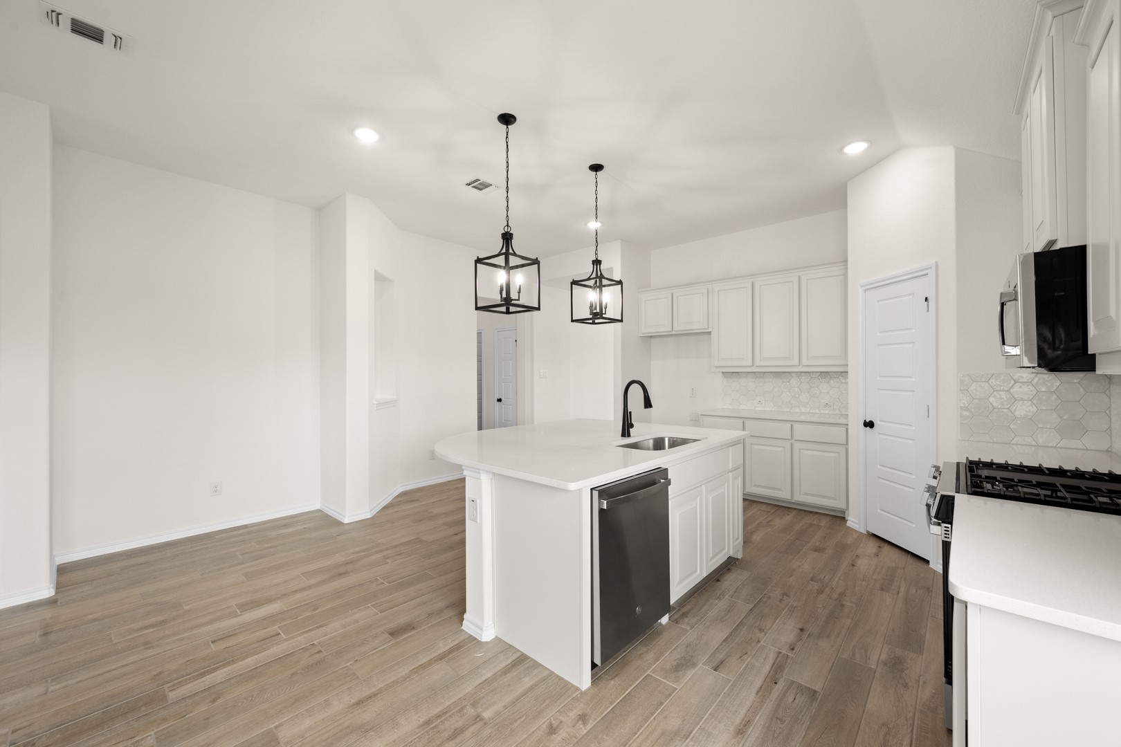 1009 Stonehaven Lane Crowley TX 76036