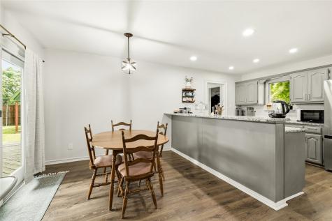 588 Pine Street Lewisville TX 75057