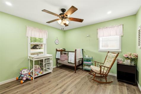 588 Pine Street Lewisville TX 75057