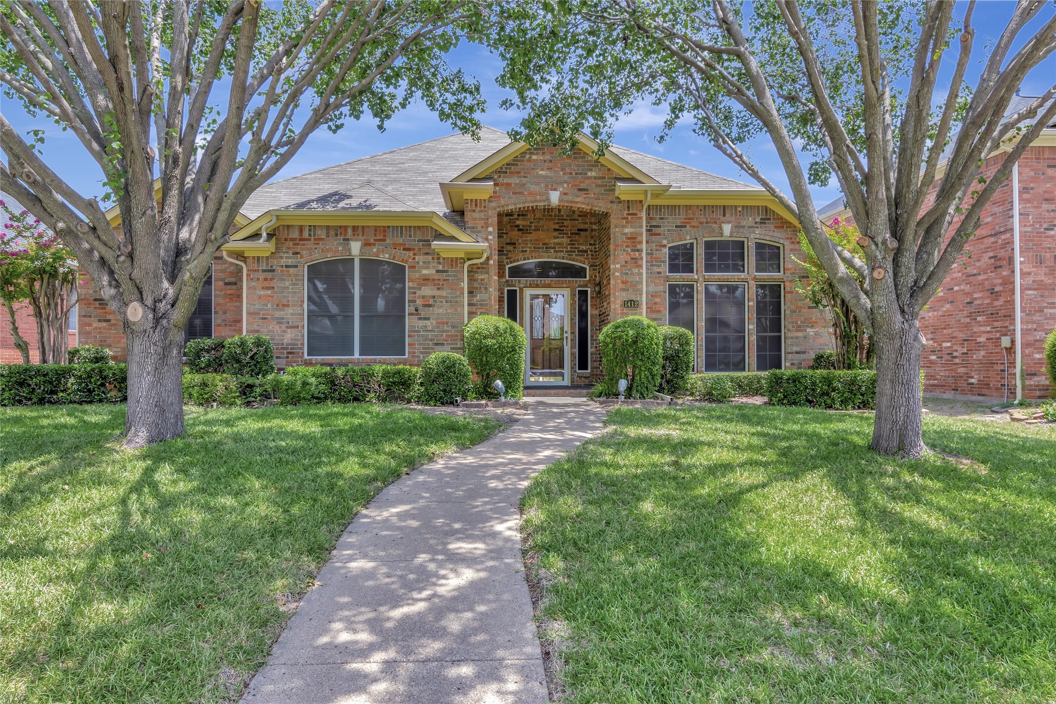 1412 Lost Creek Drive Desoto TX 75115