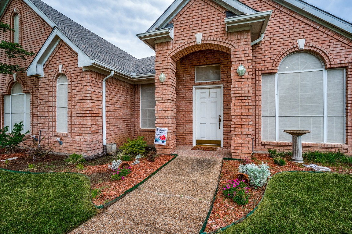 4334 Clayton Street Grand Prairie TX 75052