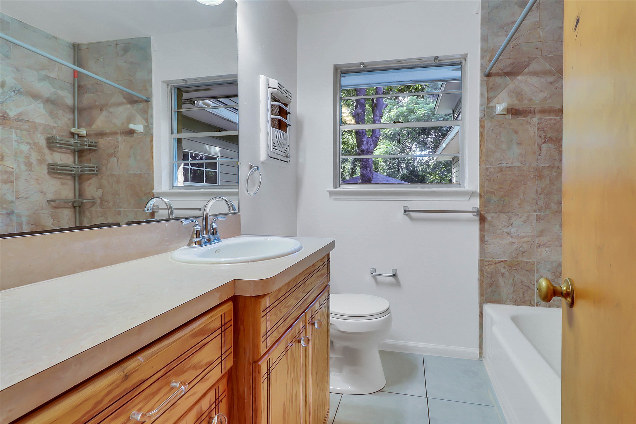 1118 W Mcgee Street Sherman TX 75092