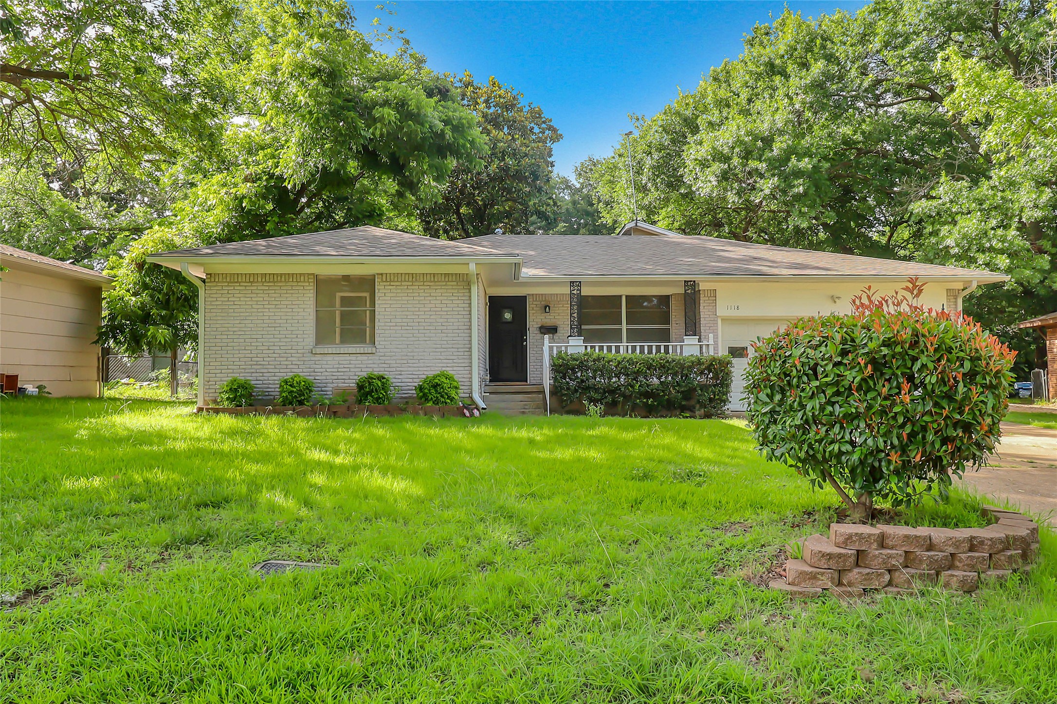 1118 W Mcgee Street Sherman TX 75092