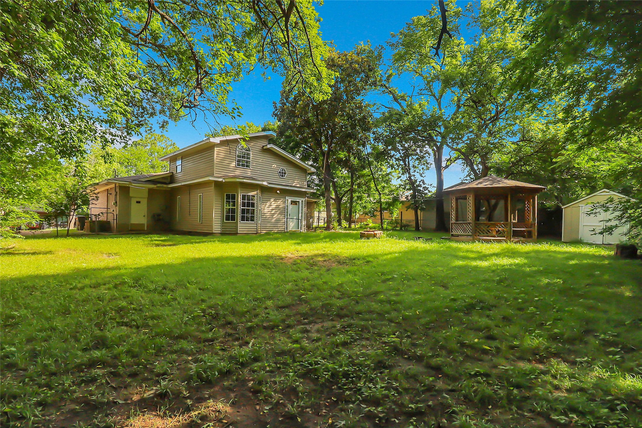 1118 W Mcgee Street Sherman TX 75092