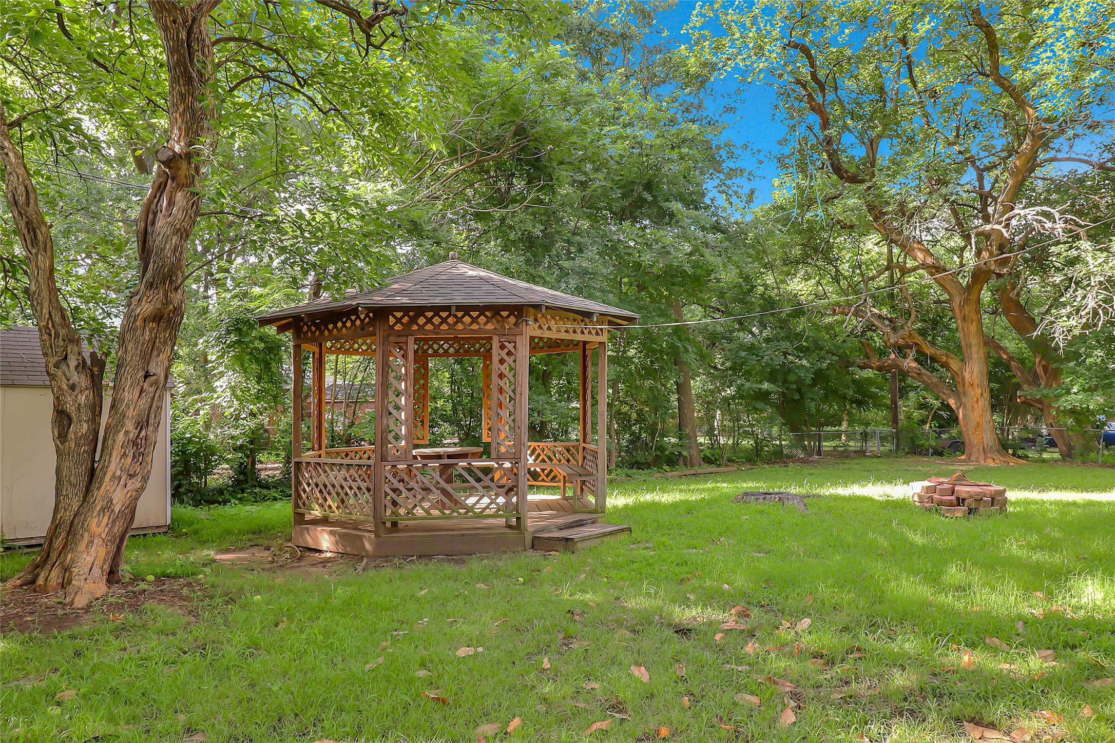 1118 W Mcgee Street Sherman TX 75092
