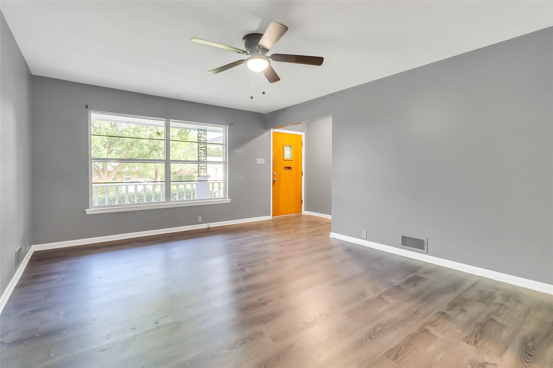 1118 W Mcgee Street Sherman TX 75092