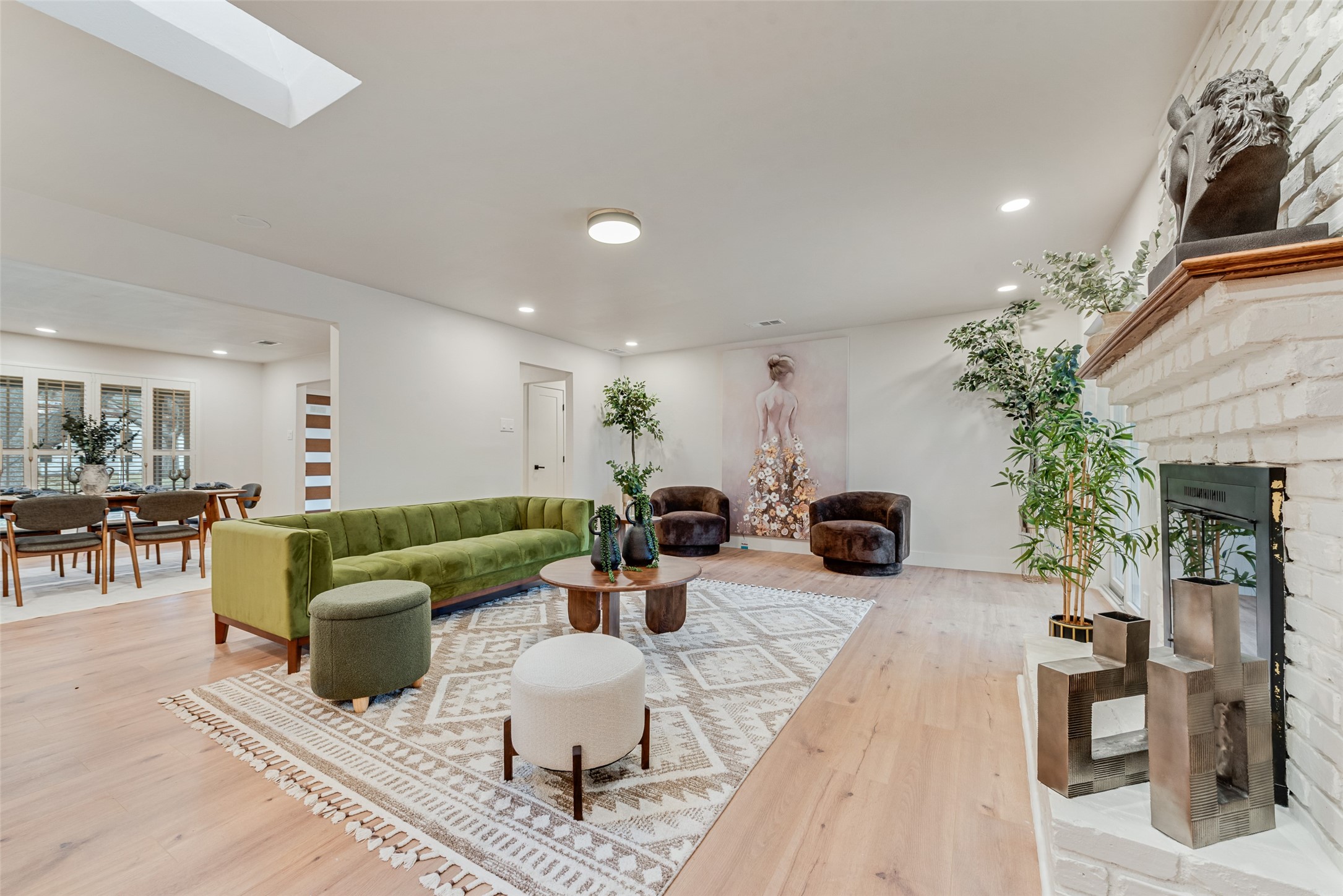 9726 Dartridge Drive Dallas TX 75238
