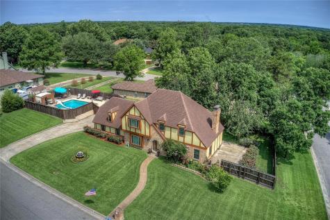 704 River Oaks Drive Greenville TX 75402