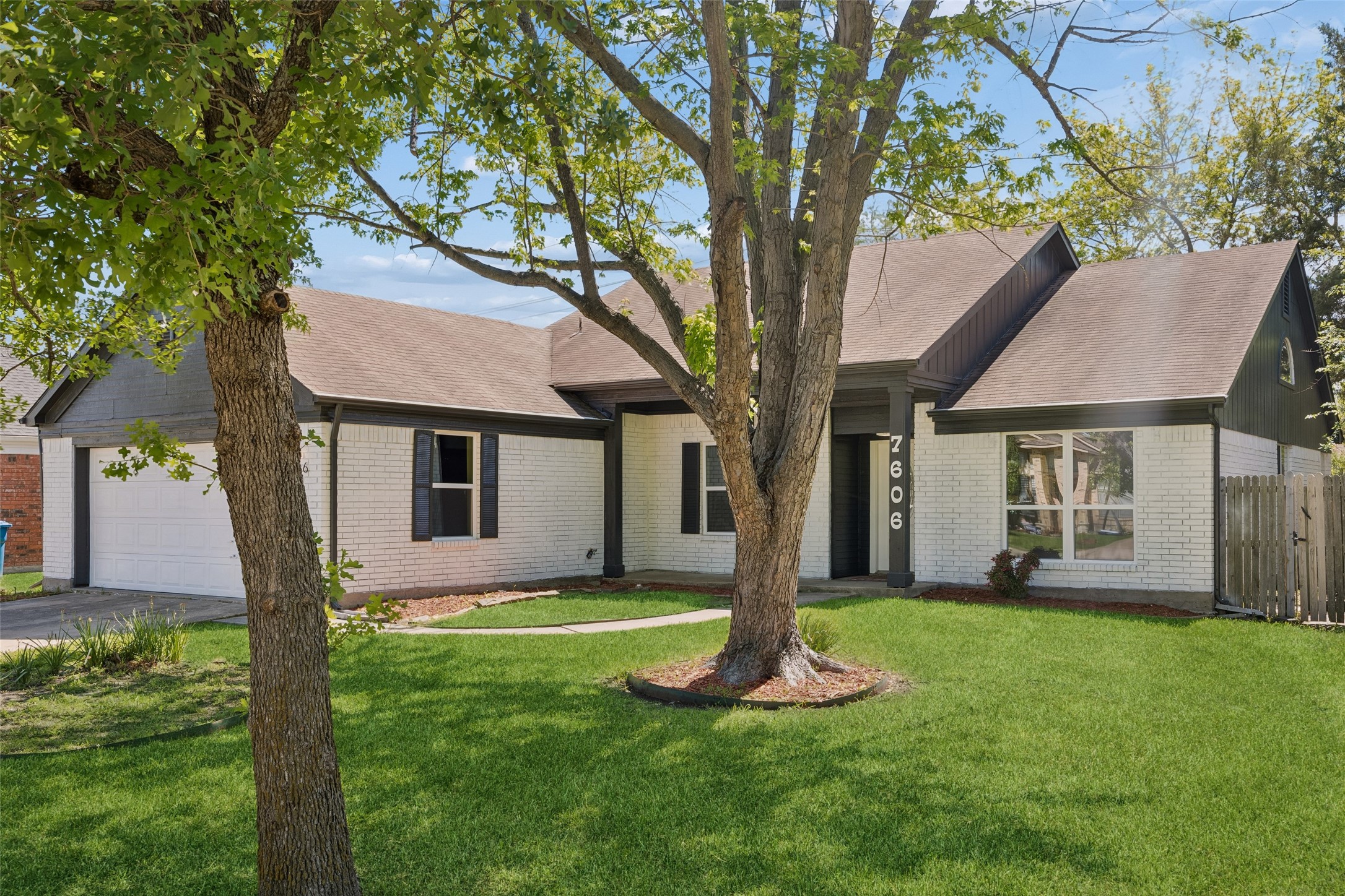 7606 Clairmont Avenue Rowlett TX 75089