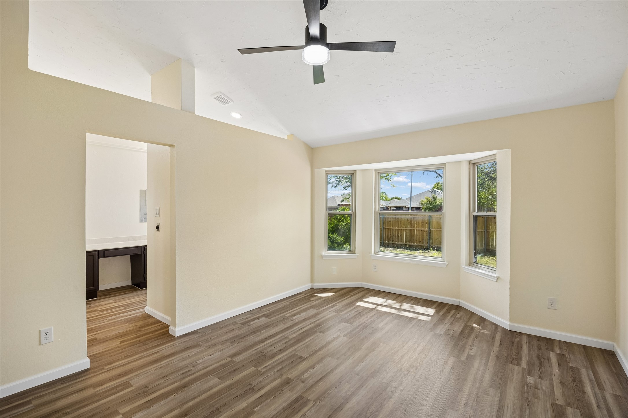 7606 Clairmont Avenue Rowlett TX 75089