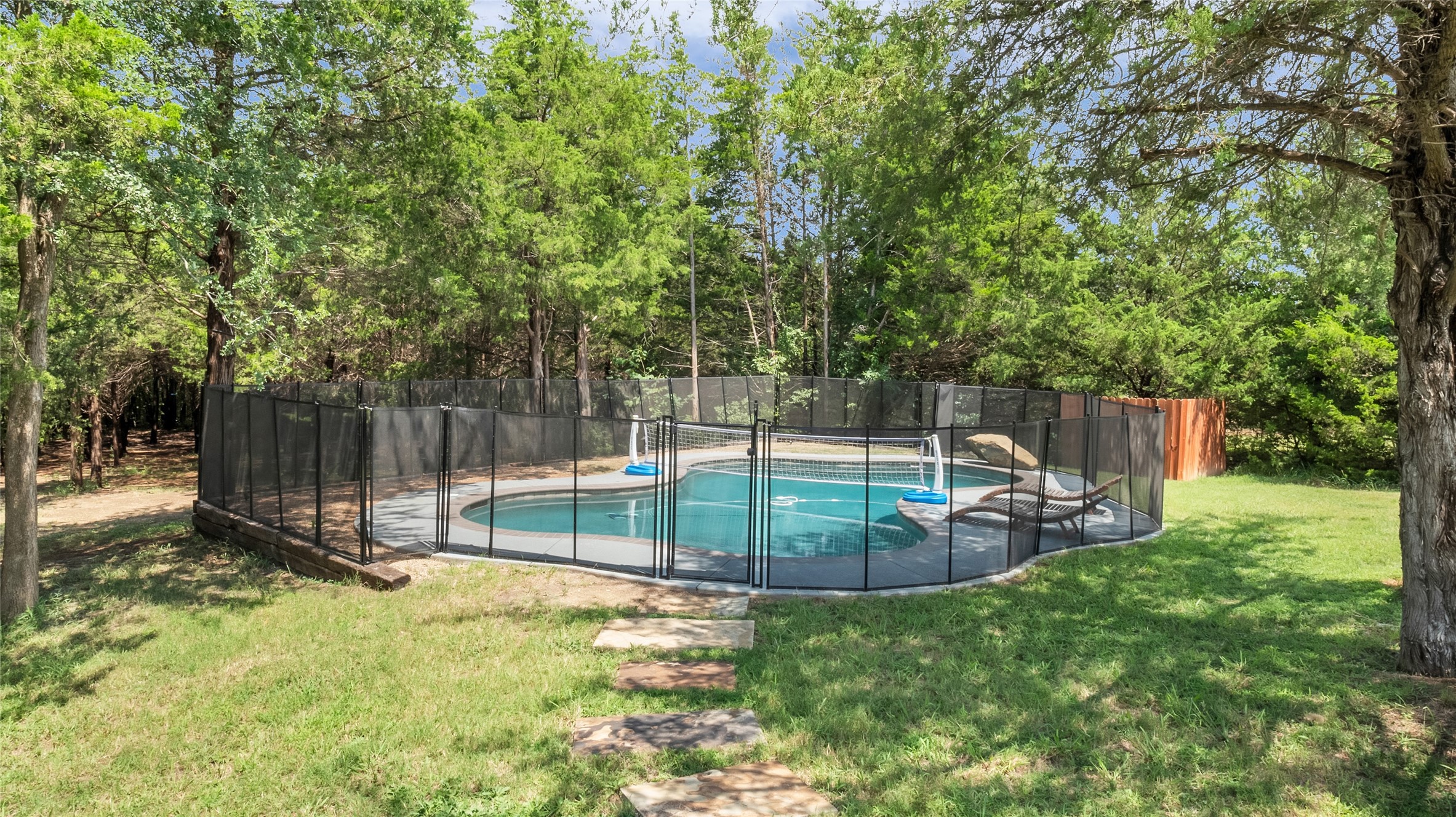 1011 Sister Grove Road Van Alstyne TX 75495