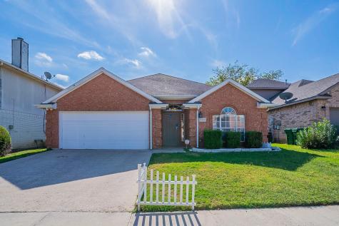 5703 Indian Hill Drive Arlington TX 76018