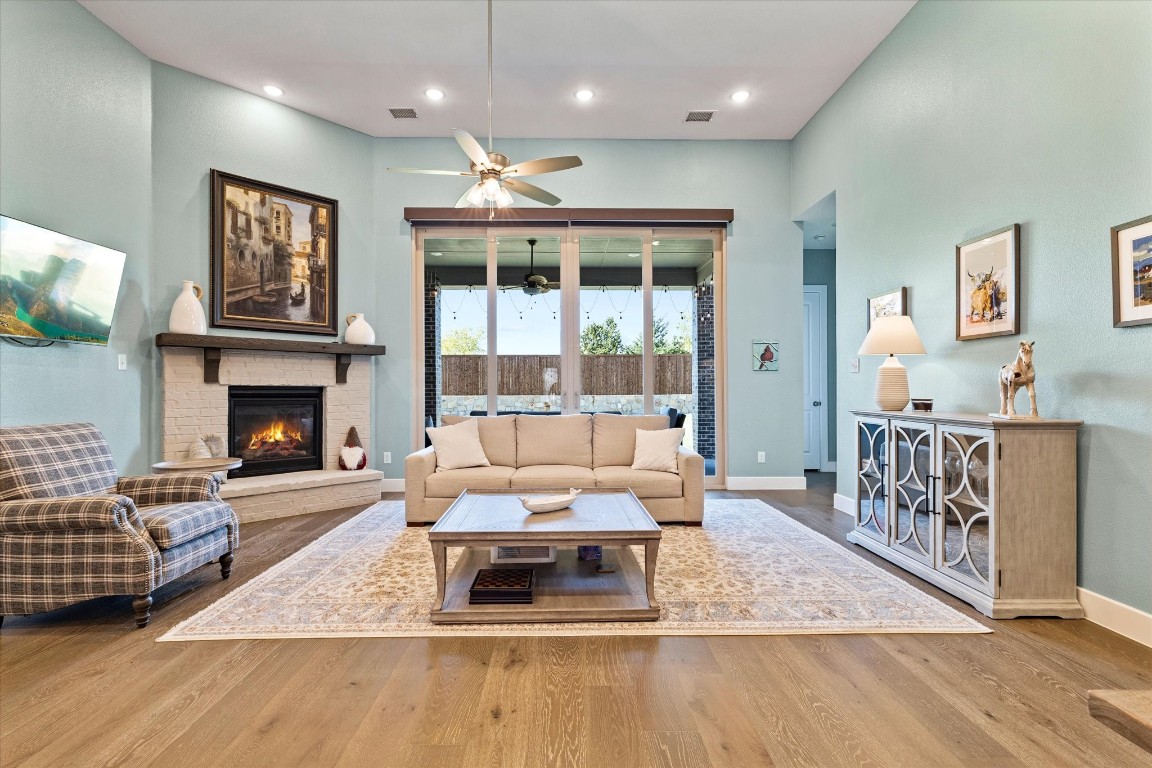 2810 Deerwood Court Sherman TX 75092