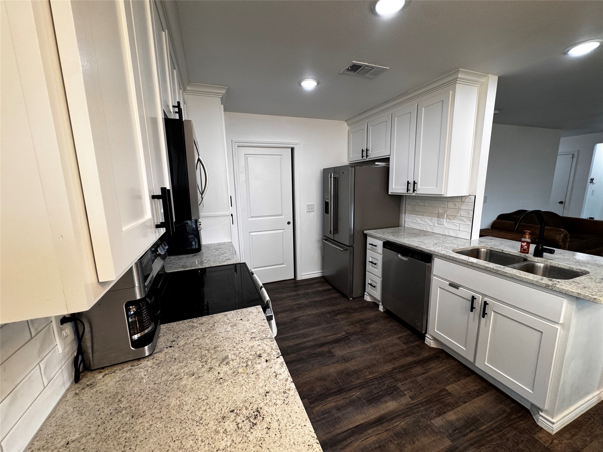 100 W Hoover Avenue Whitney TX 76692