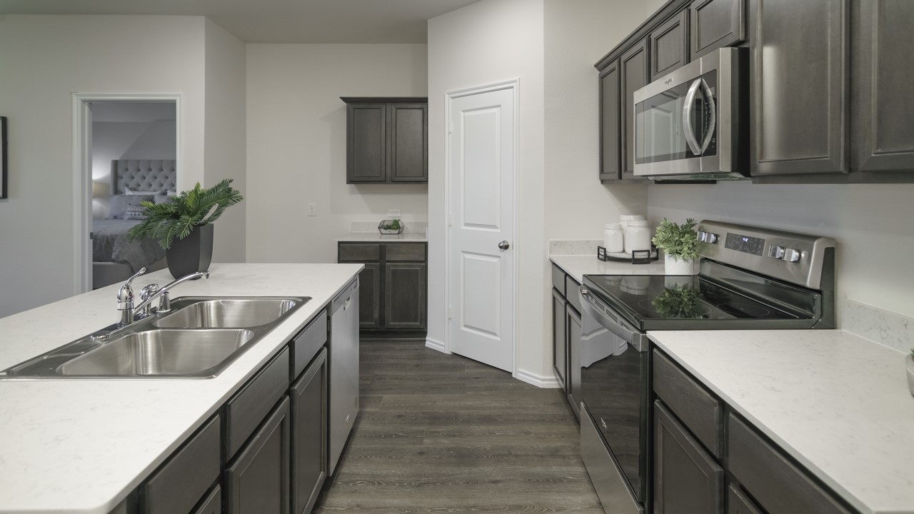 3100 Charleston Drive Ennis TX 75119