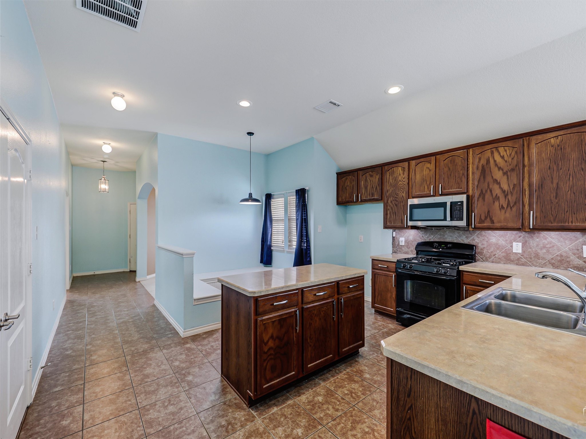 1201 Hayden Lane Savannah TX 76227