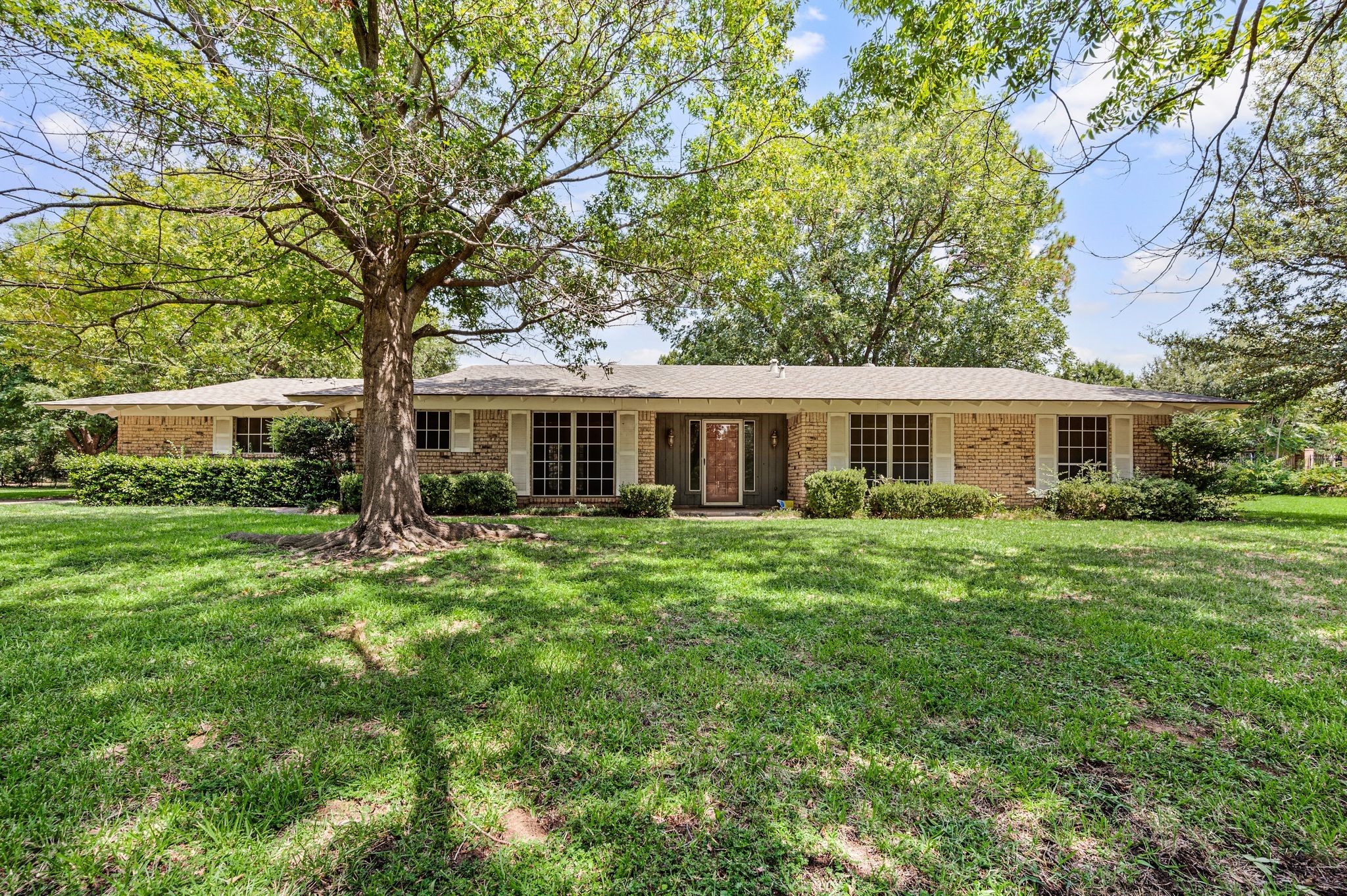 5017 Montclair. Drive Colleyville TX 76034