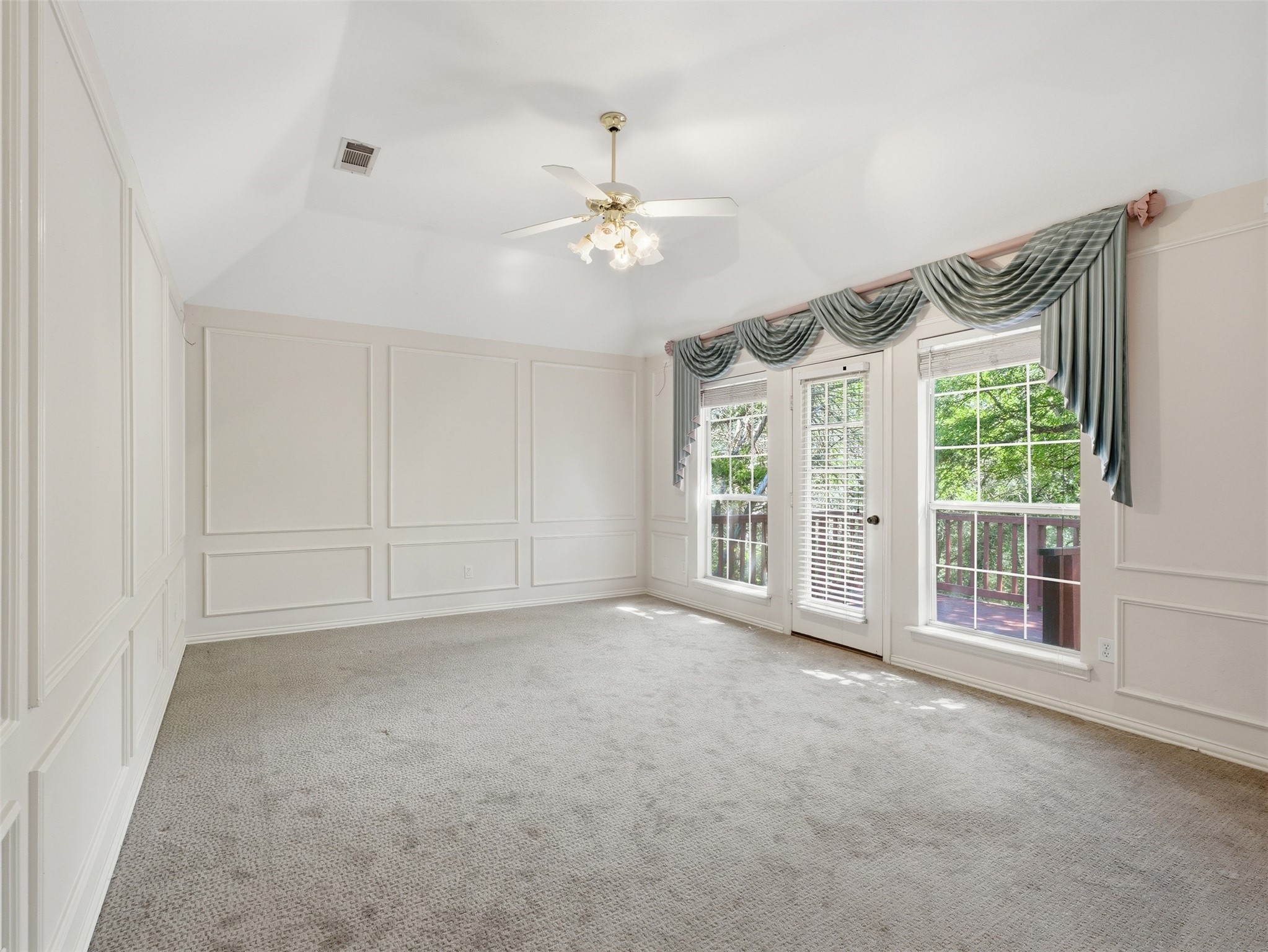 2605 Hidden Ridge Drive Arlington TX 76006