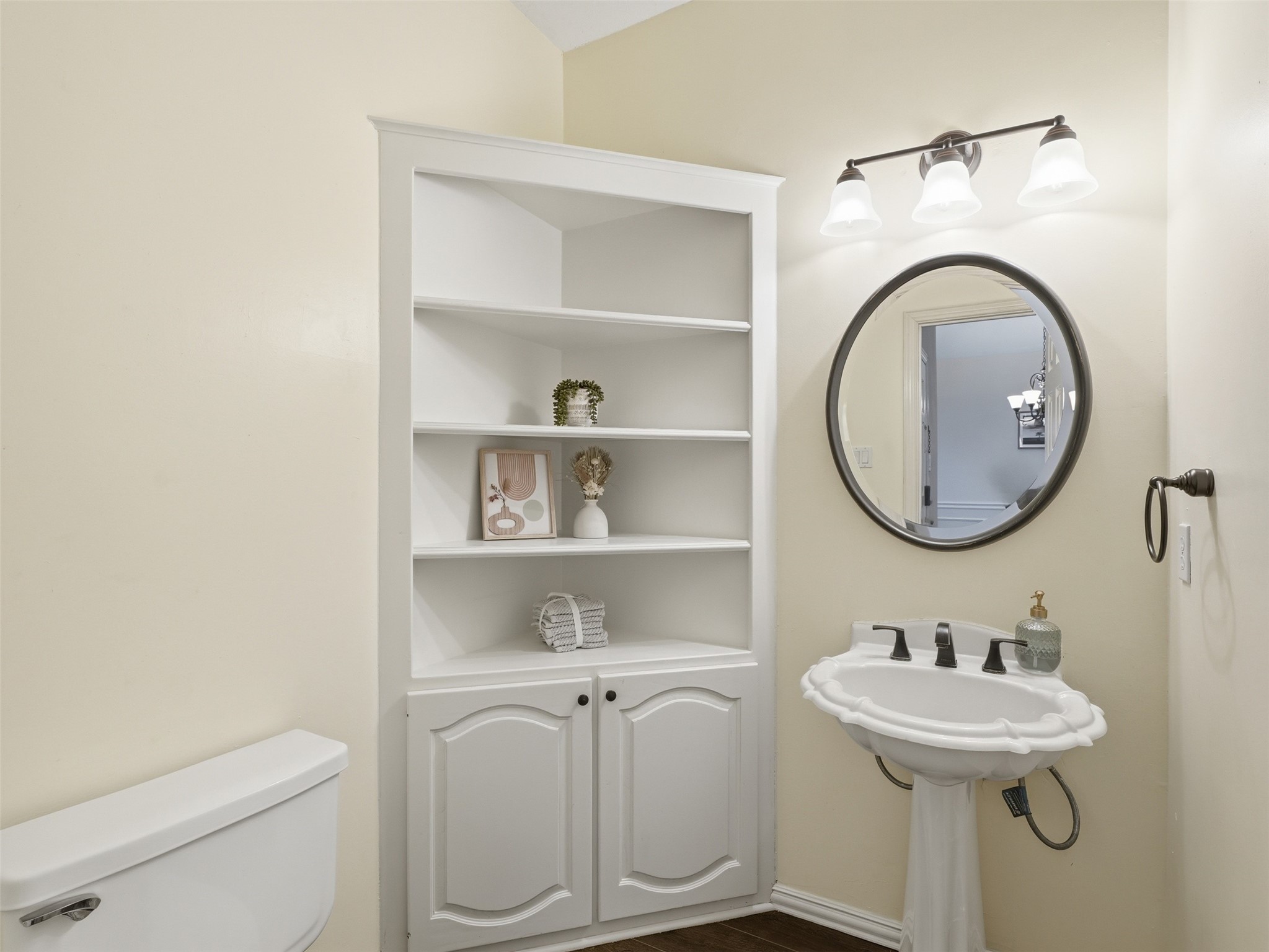 2605 Hidden Ridge Drive Arlington TX 76006