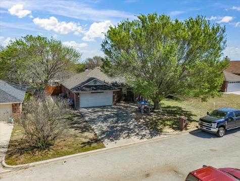 210 Wellington Trail Weatherford TX 76085
