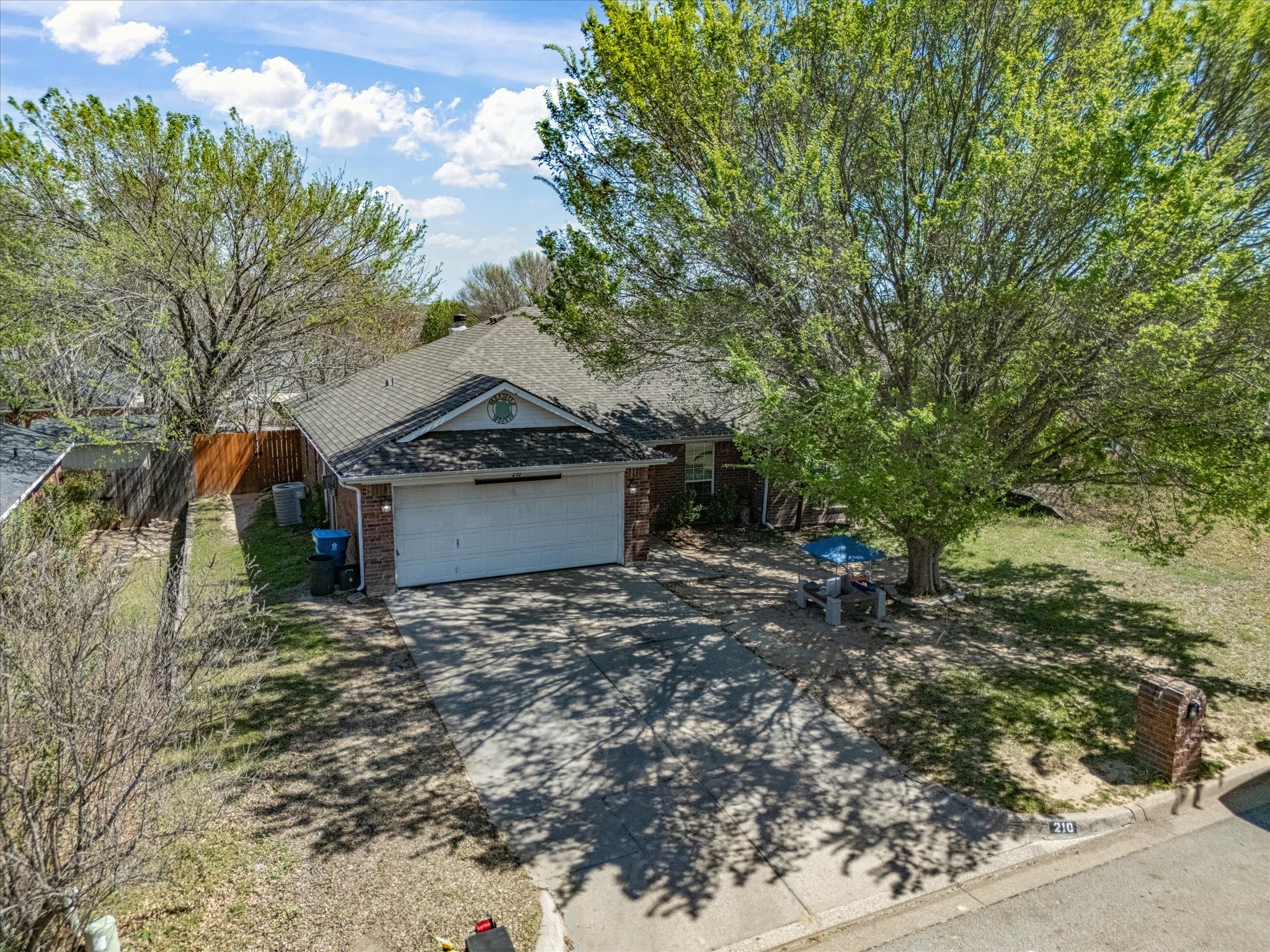210 Wellington Trail Weatherford TX 76085