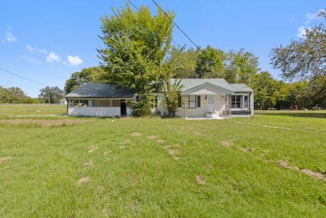 50 County Road 2123 Clarksville TX 75426