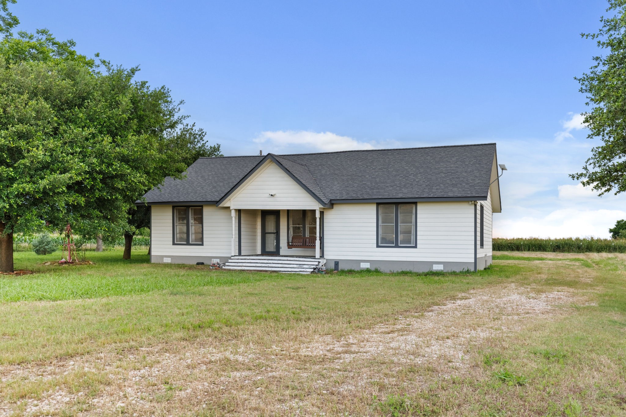 300 Grellhesl West TX 76691