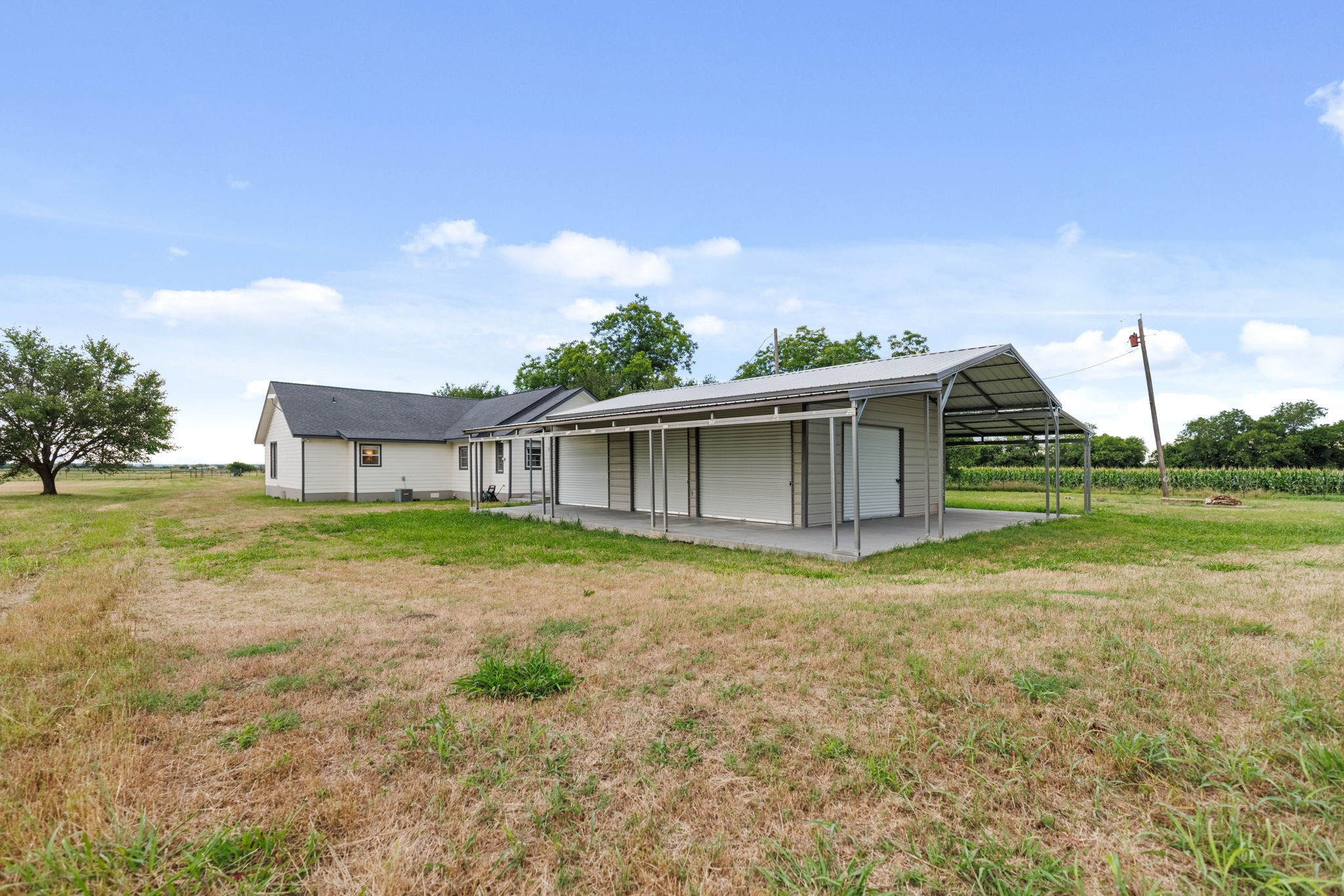 300 Grellhesl West TX 76691