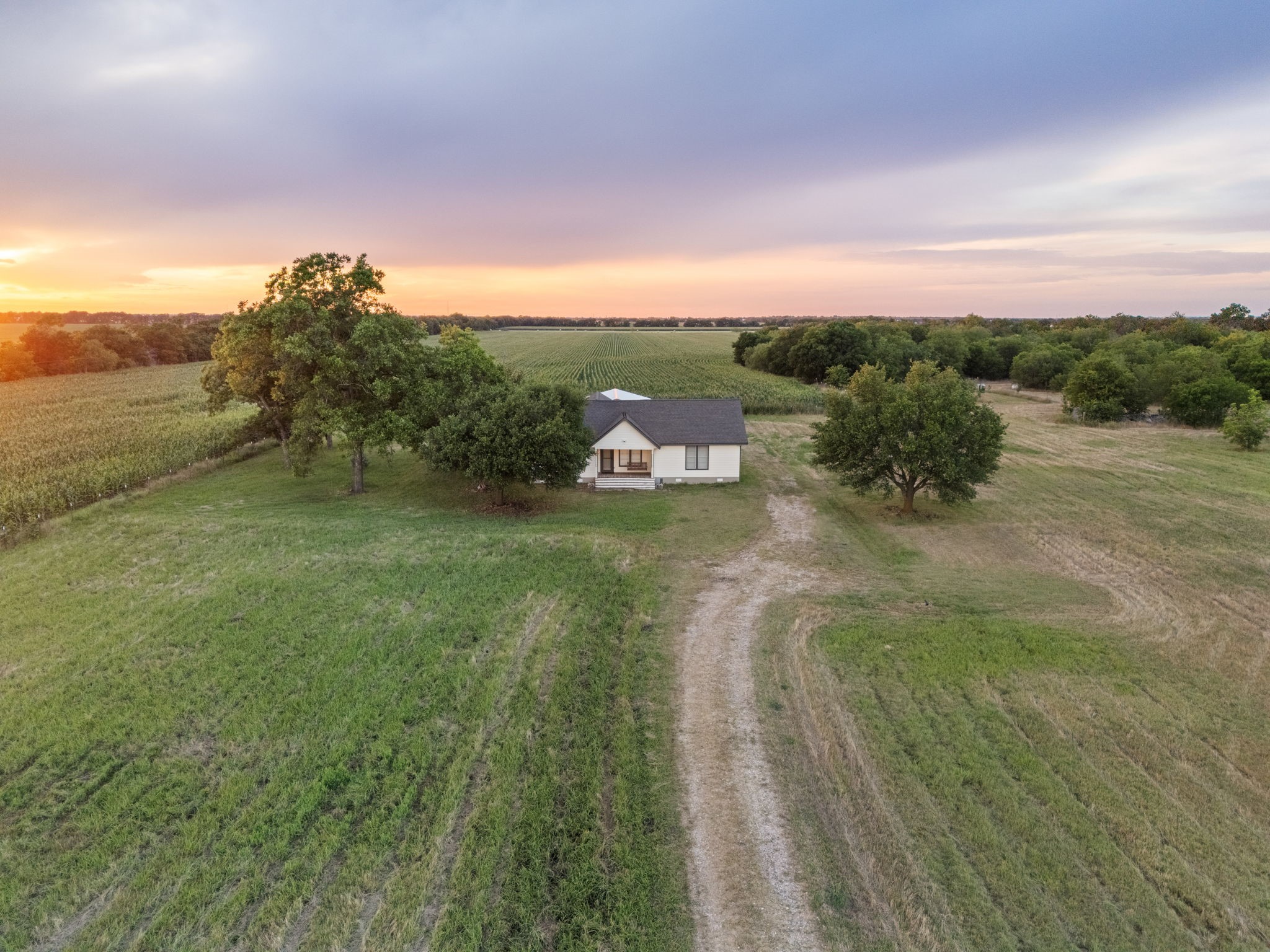 300 Grellhesl West TX 76691