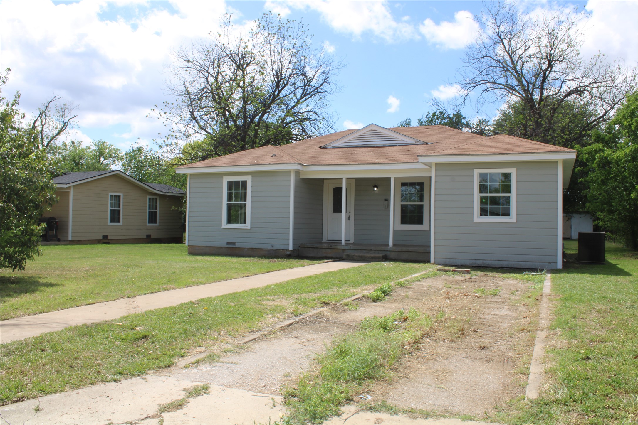 2105 6 Th Brownwood TX 76801
