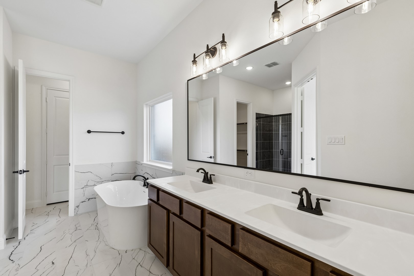 5716 Glynda Drive North Richland Hills TX 76180