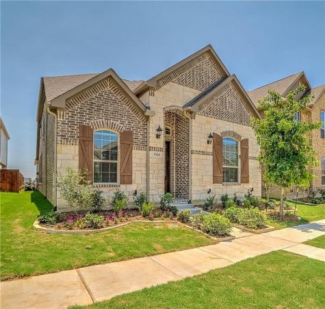 7124 Isle Royal Lane Irving TX 75063